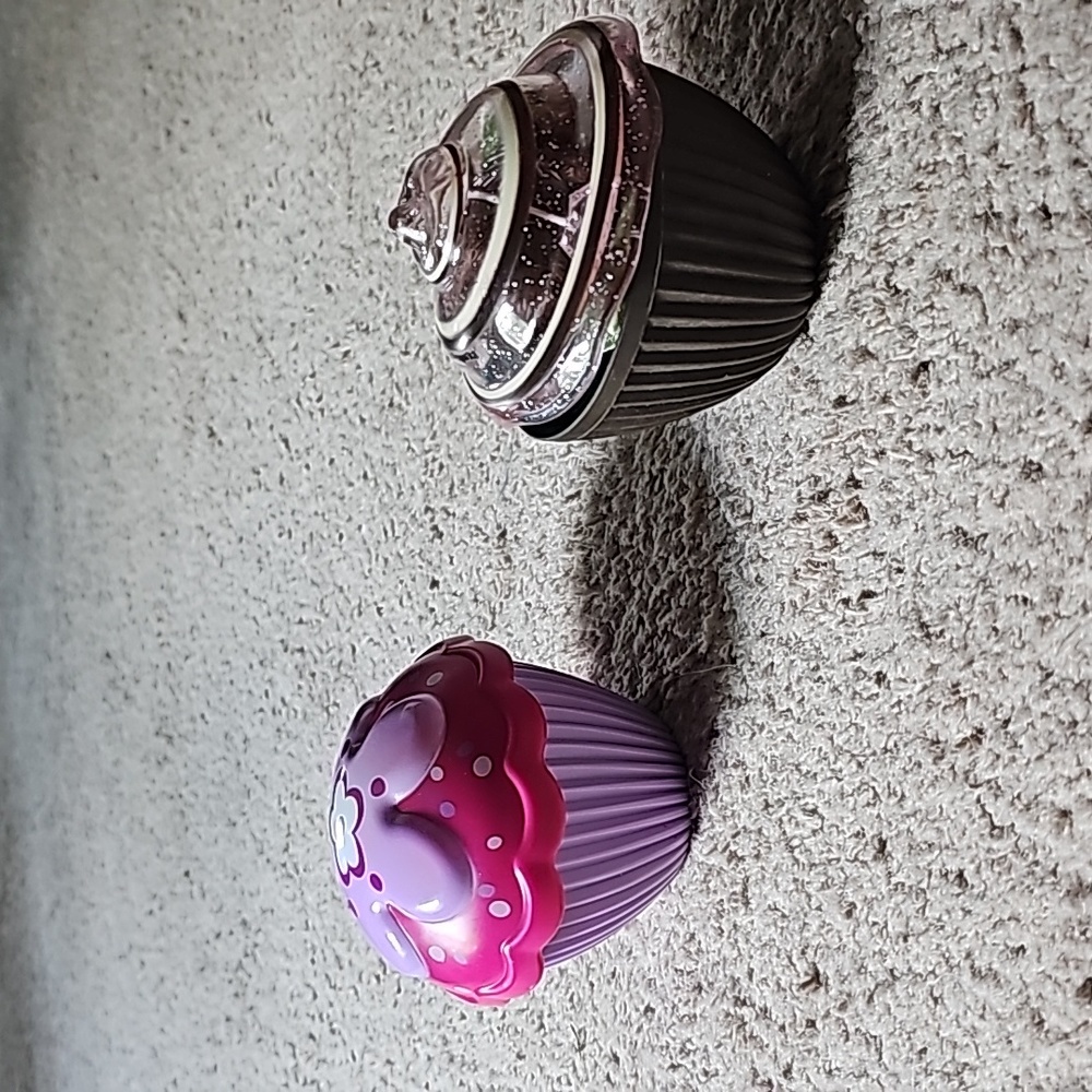 Cupcake dolls